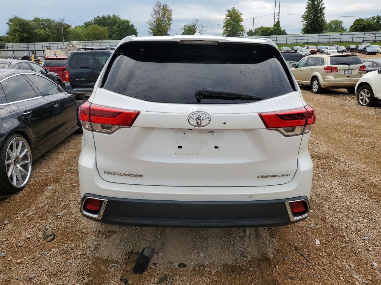 5TDDZRFH2KS978850 TOYOTA HIGHLANDER 2019