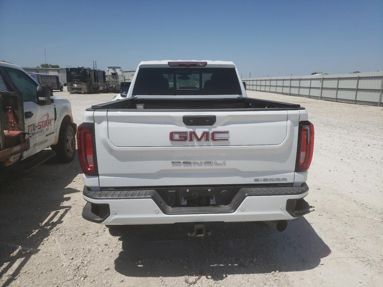 2022 GMC Sierra K2500 Denali vin: 1GT49REY5NF104594