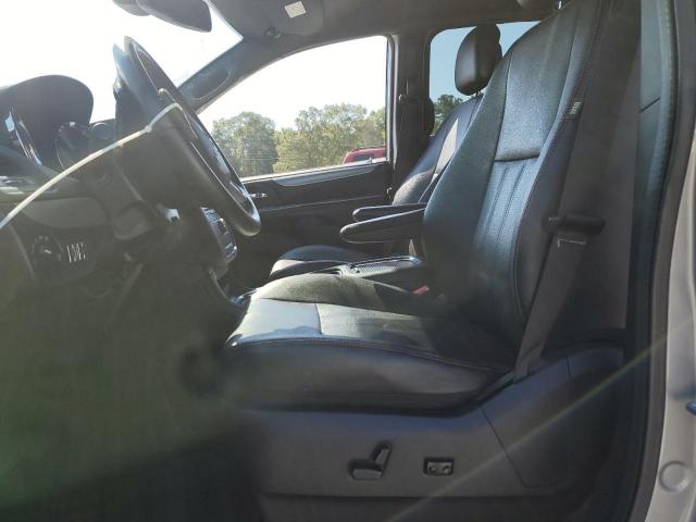 2C4RDGEG0KR670215 Dodge Grand Caravan Gt