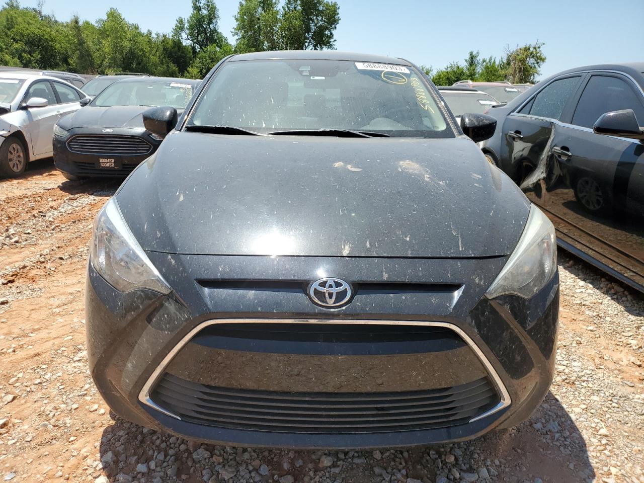 3MYDLBYV7HY154356 2017 Toyota Yaris Ia