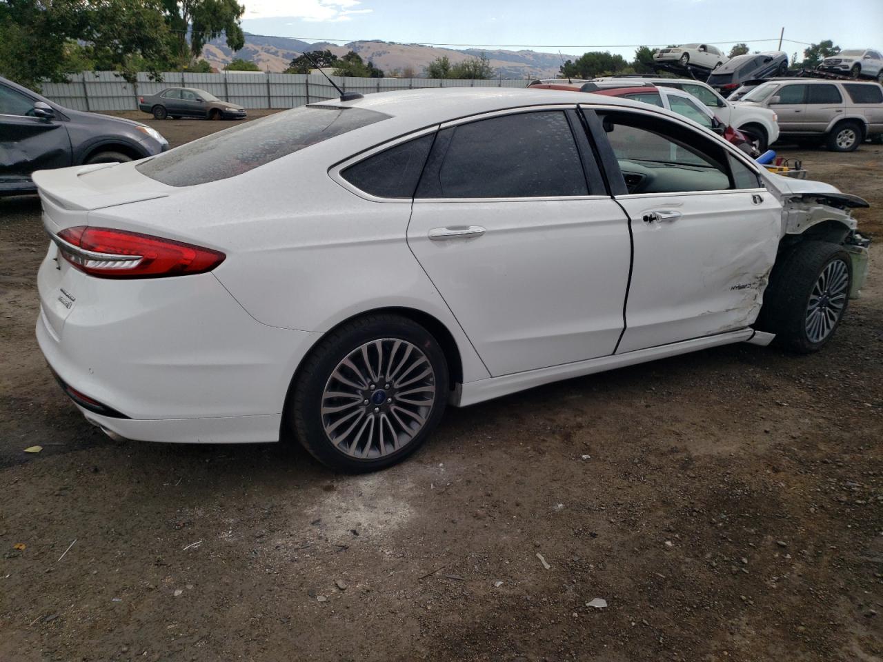 3FA6P0RU0HR267216 FORD FUSION 2017