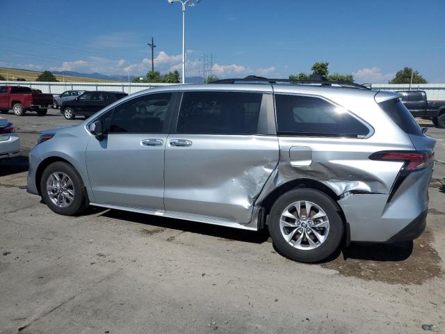 5TDYSKFC4NS050981 Toyota SIENNA XLE
