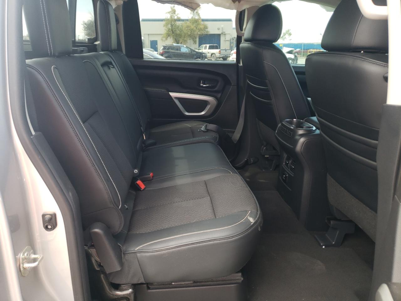 1N6AA1E53JN535403 NISSAN TITAN 2018