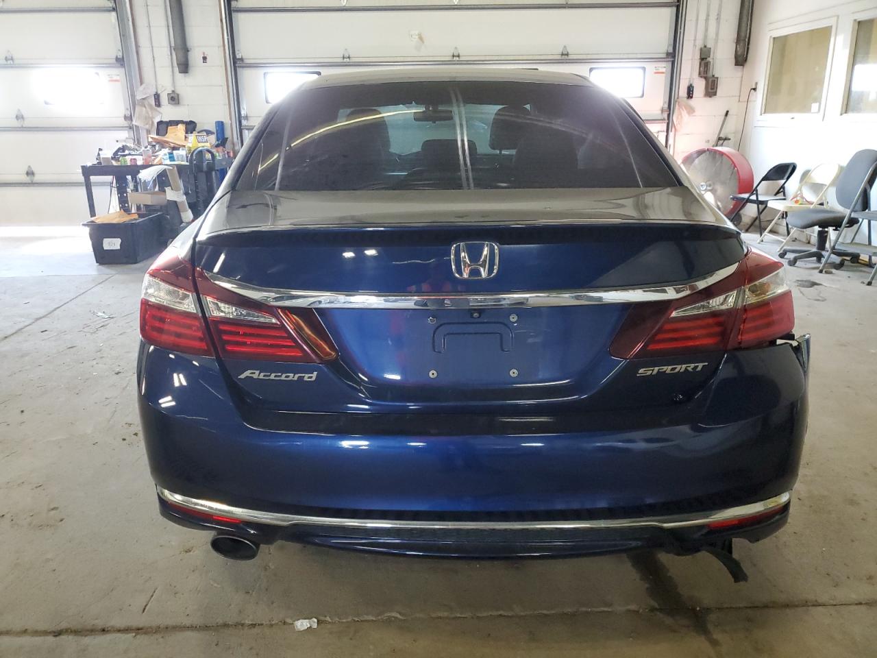1HGCR2F5XGA174469 HONDA ACCORD 2016