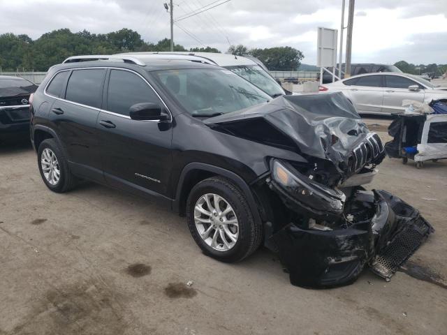 1C4PJLCB8KD403813 Jeep Cherokee Latitude