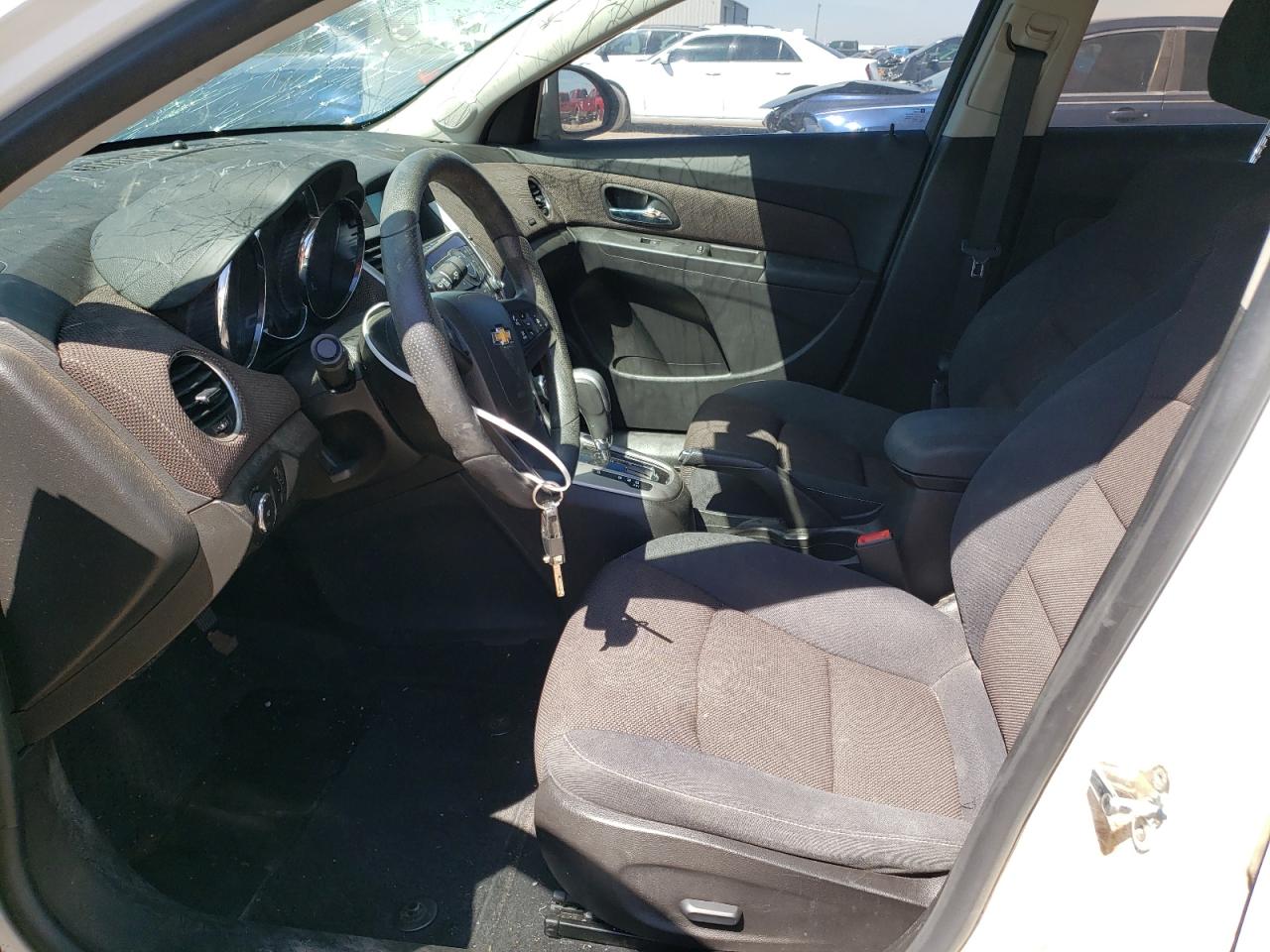 1G1PE5SB5G7116638 CHEVROLET CRUZE 2016