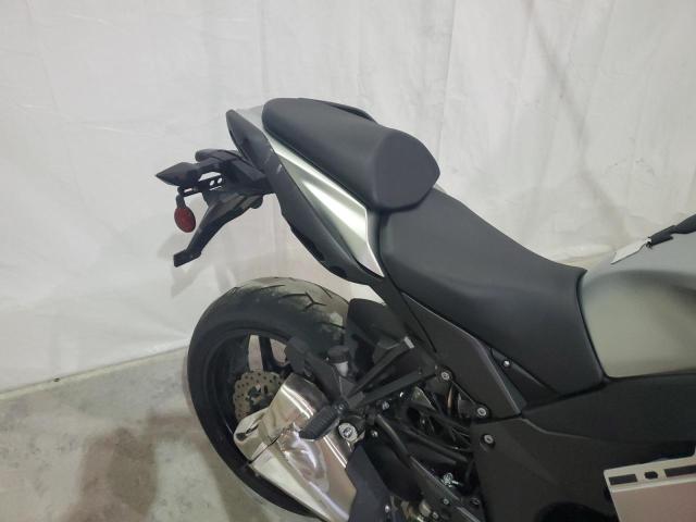 2018 KAWASAKI ZX1000 W - JKAZXCW14JA011982