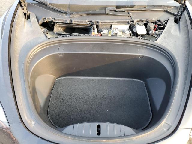 5YJ3E1EB0JF113366 Tesla MODEL 3