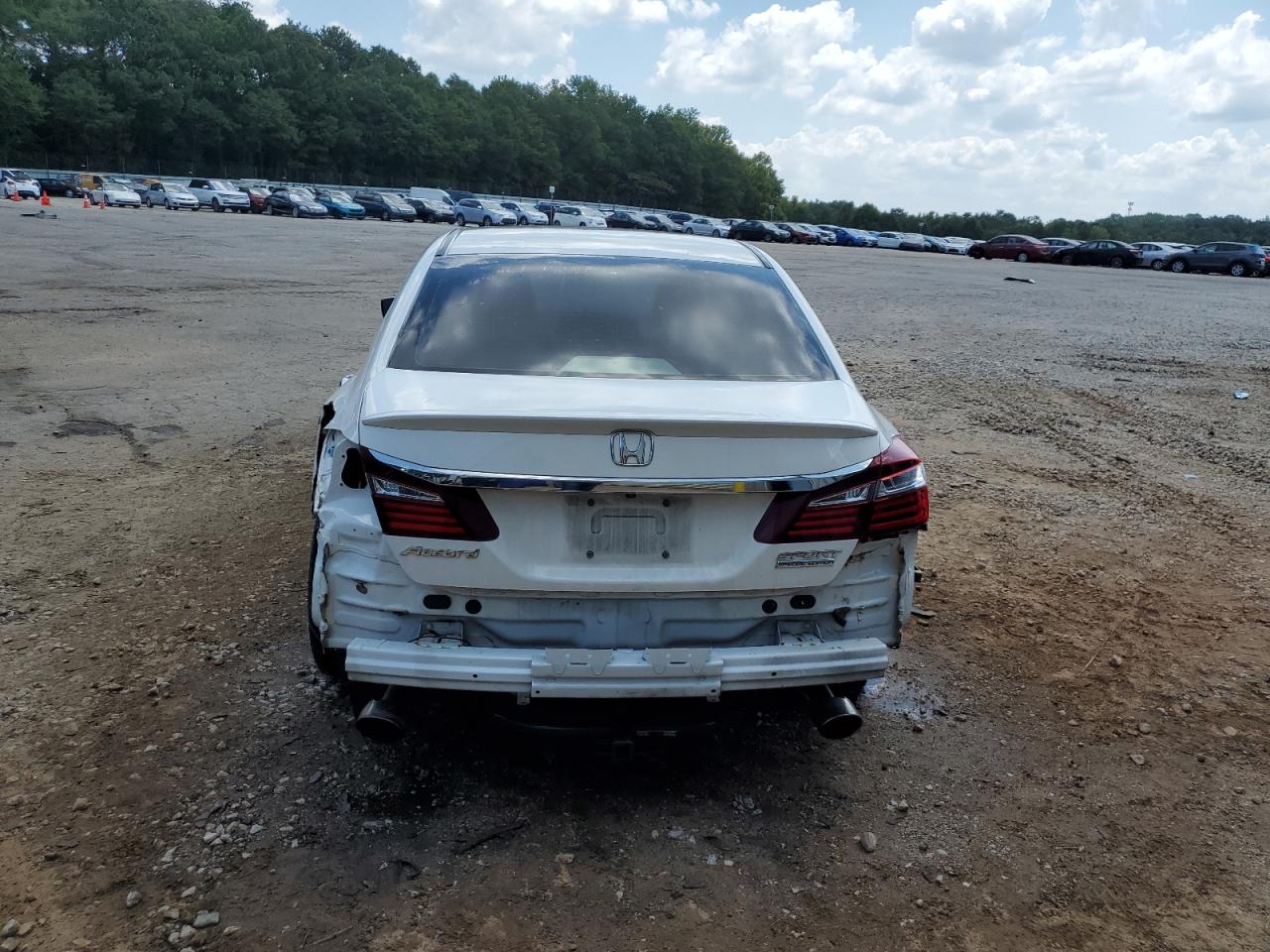 1HGCR2F18HA054006 HONDA ACCORD 2017