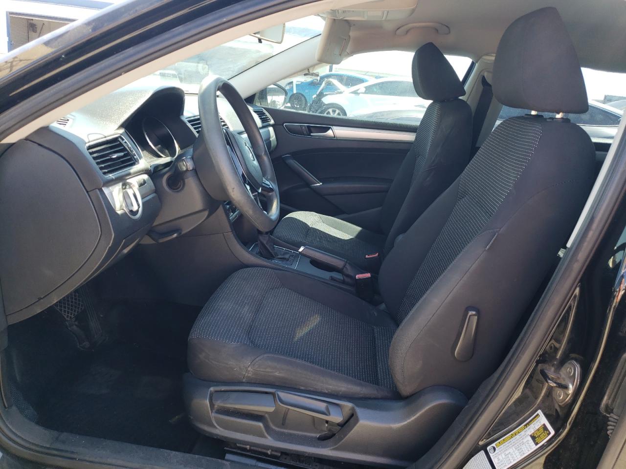 1VWAT7A30GC034118 VOLKSWAGEN PASSAT 2016