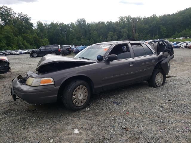 2004 Ford Crown Victoria 