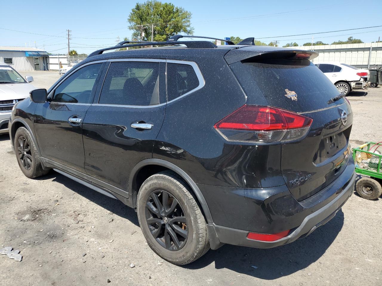 5N1AT2MT7JC770140 NISSAN ROGUE 2018