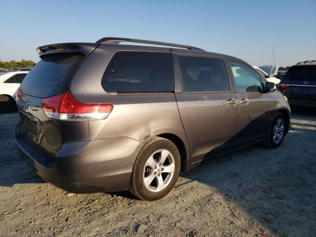 5TDKK3DC2ES477364 Toyota SIENNA LE