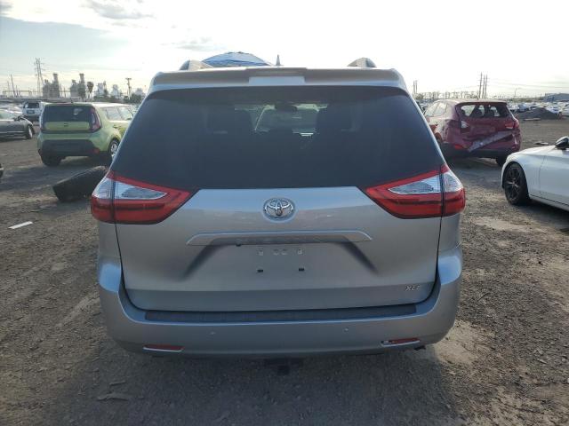 5TDYZ3DC0KS997905 Toyota SIENNA XLE
