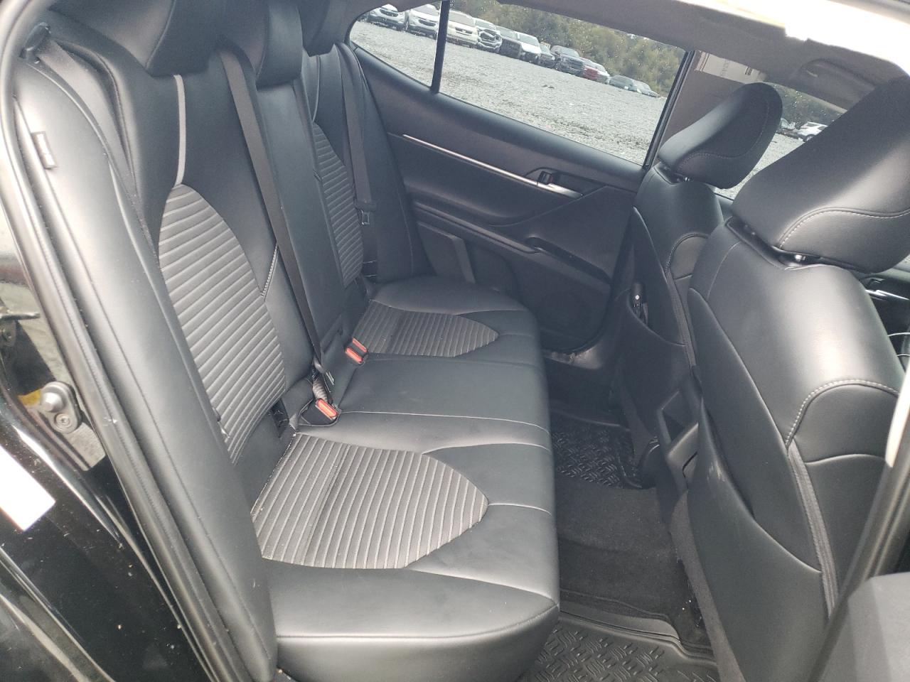 4T1B11HK3JU058112 TOYOTA CAMRY 2018
