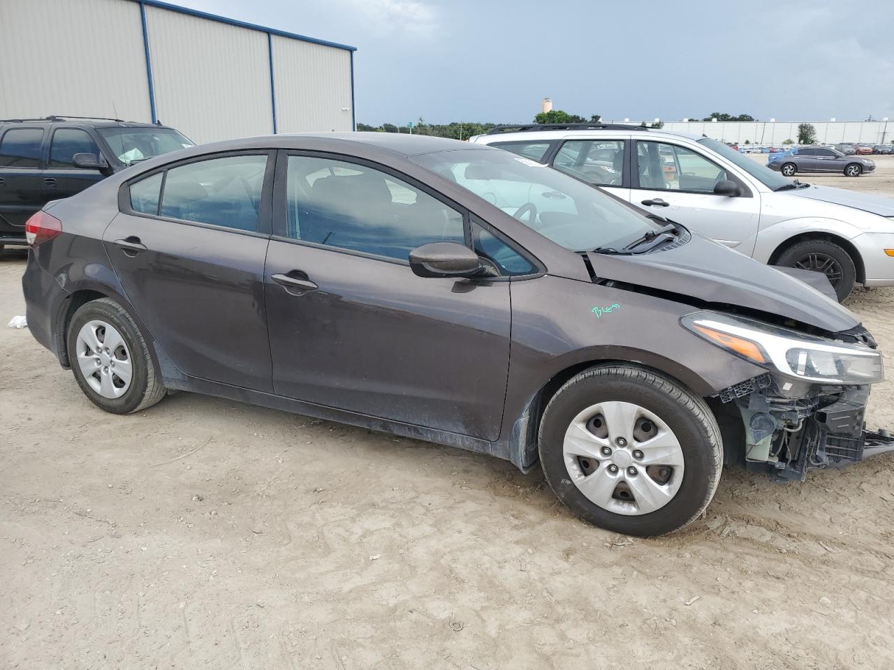 3KPFK4A75JE182195 KIA FORTE 2018