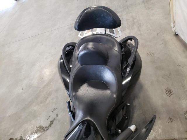 2011 VICTORY MOTORCYCLES VISION 8-B 5VPSA36N2B3003785