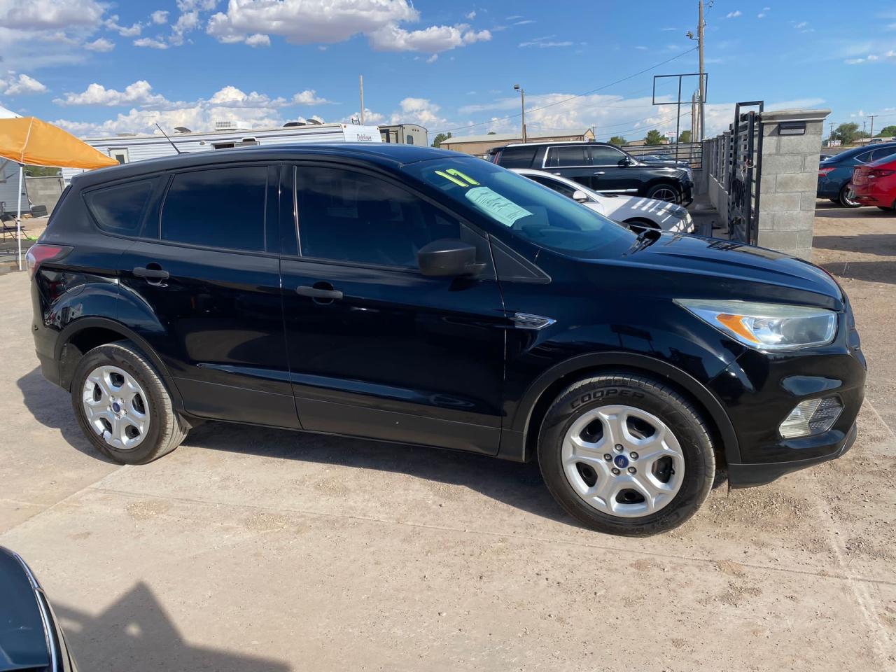 1FMCU0F79HUB01835 FORD ESCAPE 2017
