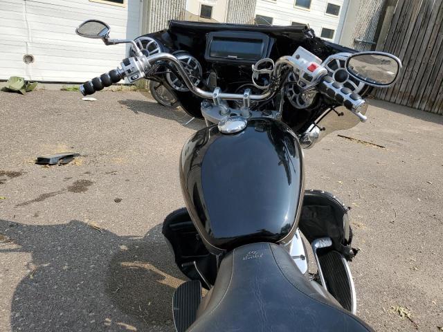 2004 VICTORY MOTORCYCLES DELUXE TOU 5VPTD16DX43003706
