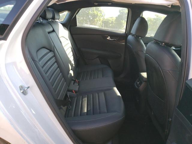 3KPF54AD6NE473484 KIA Forte Gt Line