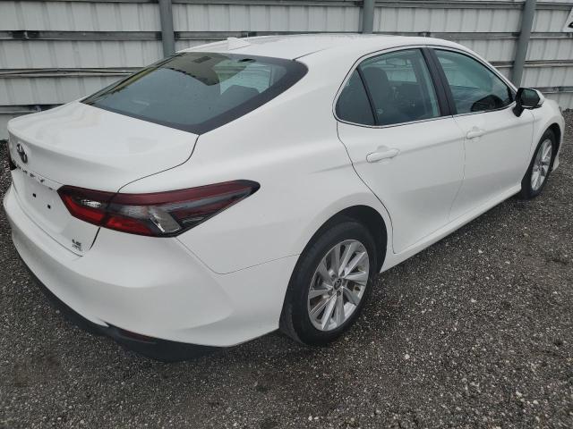 4T1C11BK9NU062085 Toyota Camry LE 3