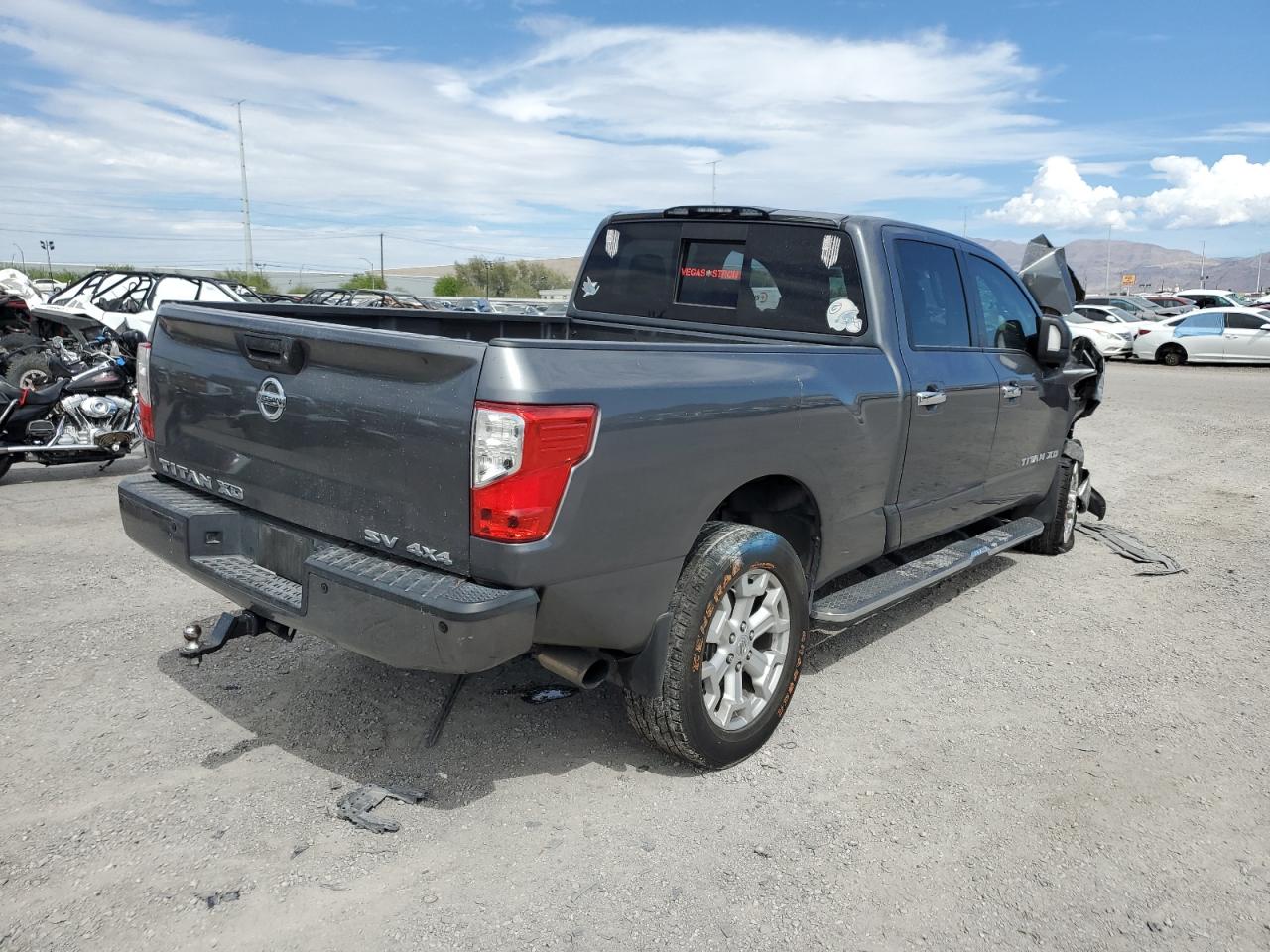 1N6AA1F45HN501611 NISSAN TITAN 2017