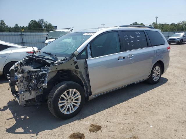 2011 Toyota Sienna XLE