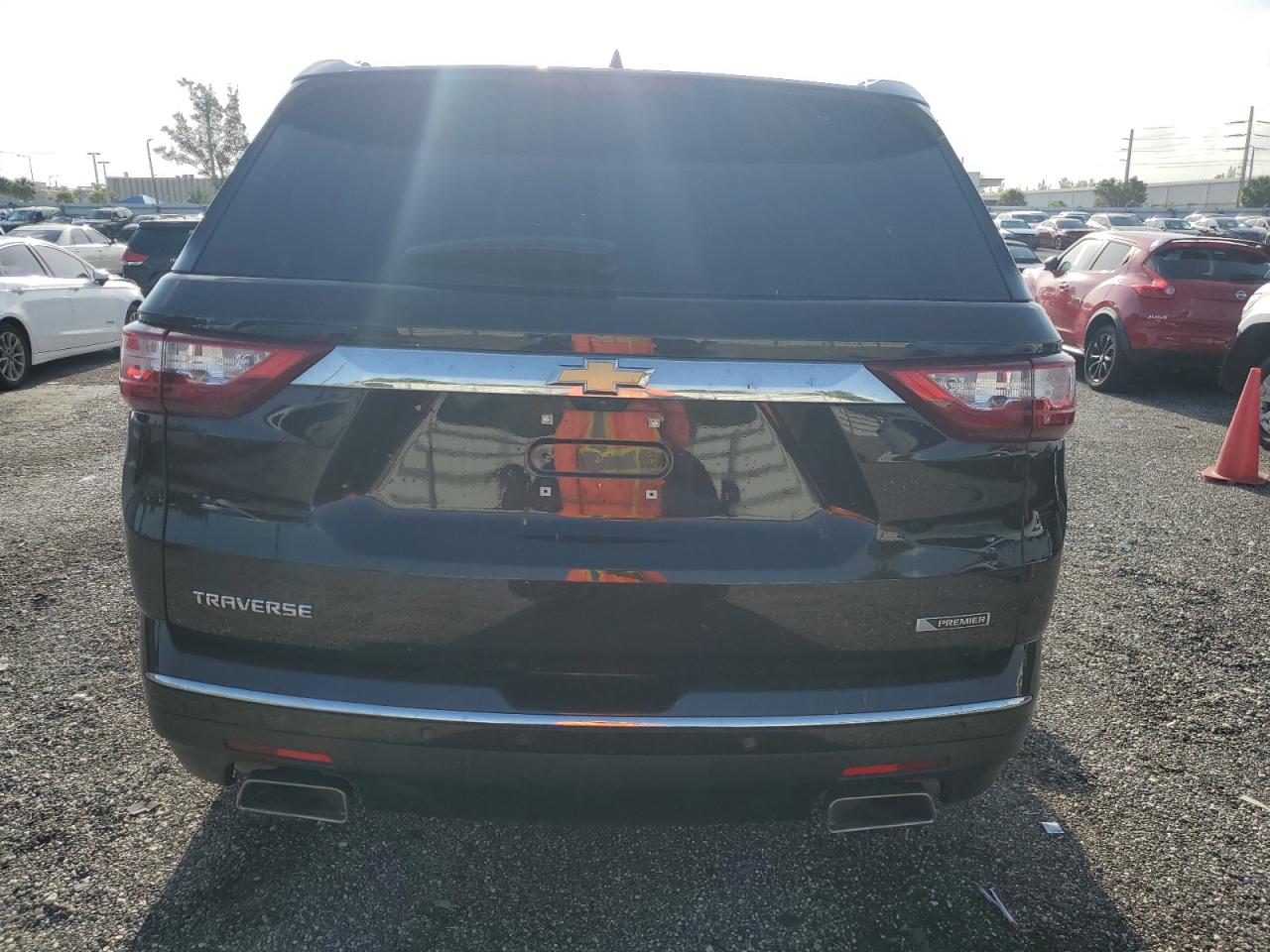 1GNERKKW9JJ129463 CHEVROLET TRAVERSE 2018