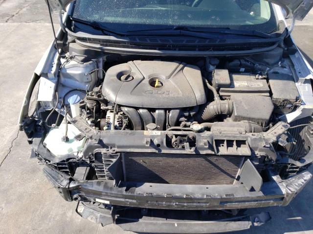 KNAFK5A84J5772833 KIA FORTE LX
