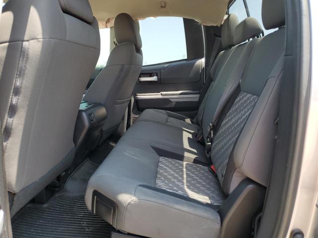  TOYOTA TUNDRA 2020 Сріблястий