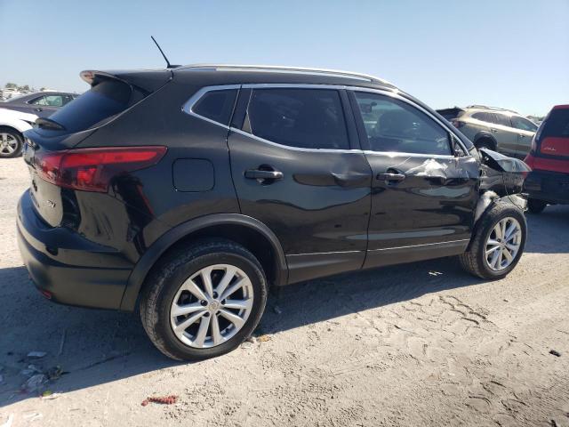 JN1BJ1CP7JW183905 Nissan Rogue Sport S