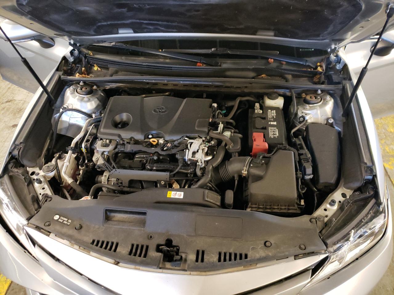 4T1B11HK8JU049826 TOYOTA CAMRY 2018