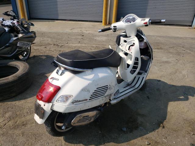 2014 VESPA GTS 300 SU - ZAPM459L4E5704467