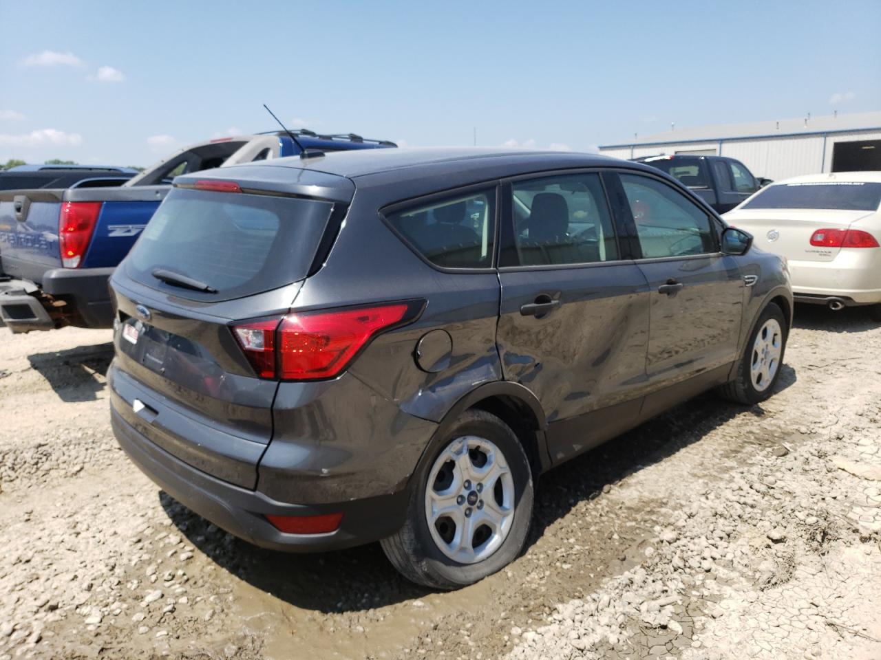 1FMCU0F76KUB21175 FORD ESCAPE 2019
