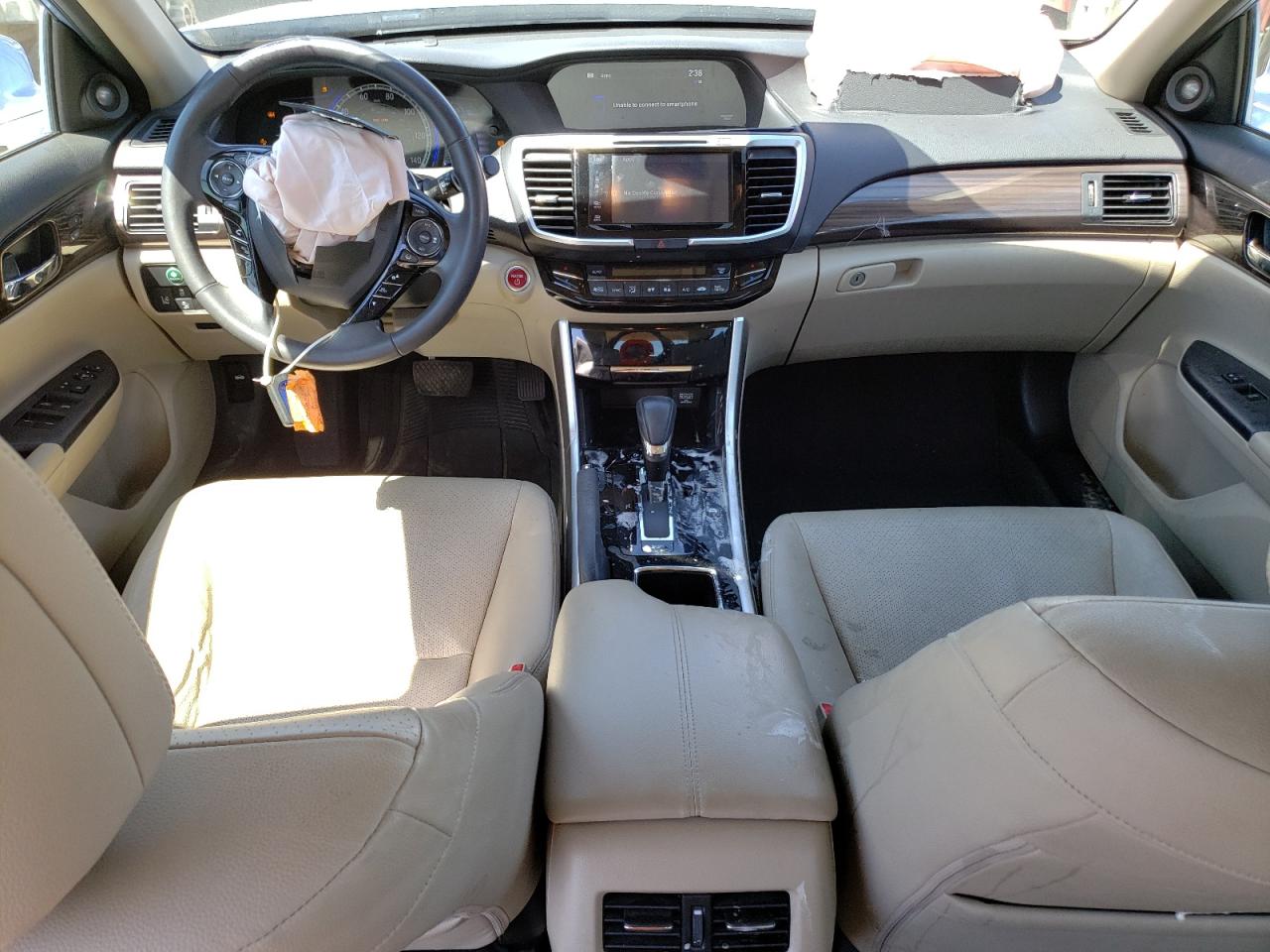 JHMCR6F55HC011173 HONDA ACCORD 2017