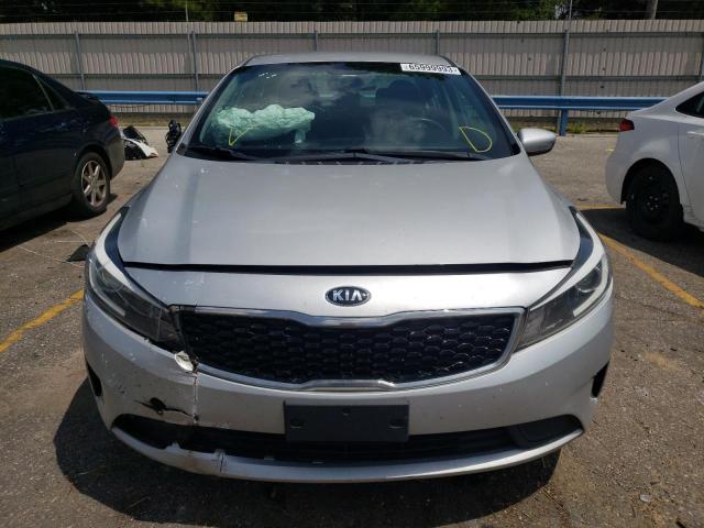 3KPFL4A74JE257112 | 2018 KIA FORTE LX