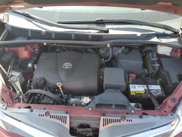 5TDDZ3DC8KS224260 Toyota SIENNA XLE