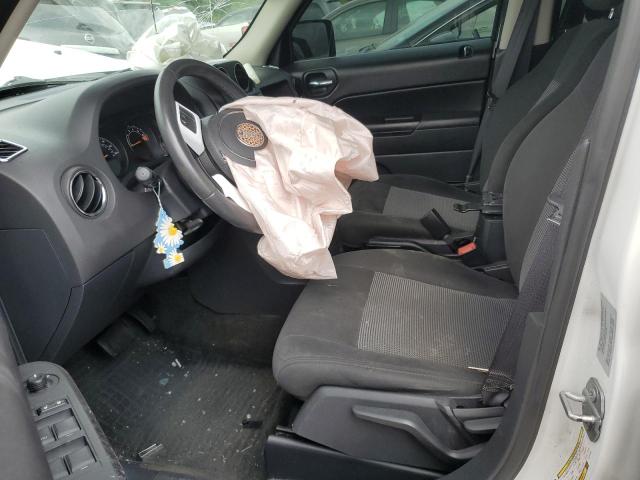 1C4NJRFBXGD745468 Jeep Patriot Latitude