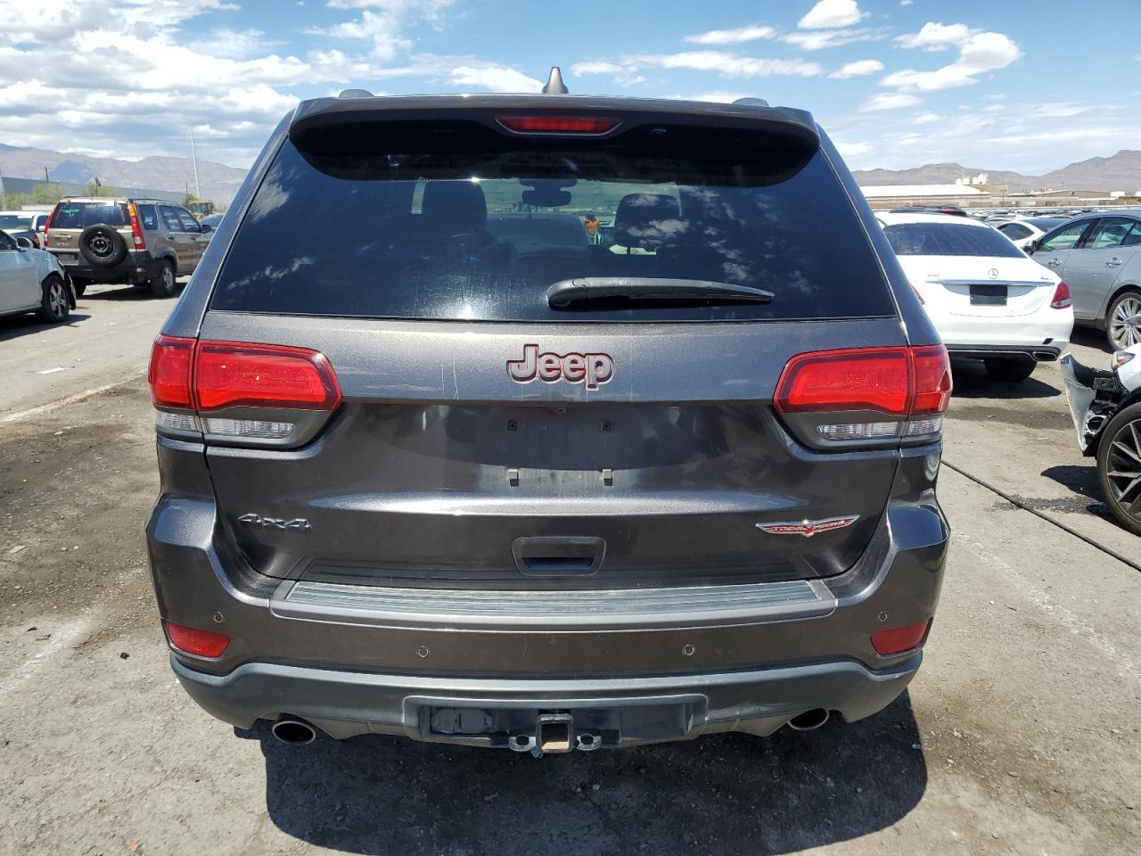 1C4RJFLG3HC845368 2017 Jeep Grand Cherokee Trailhawk