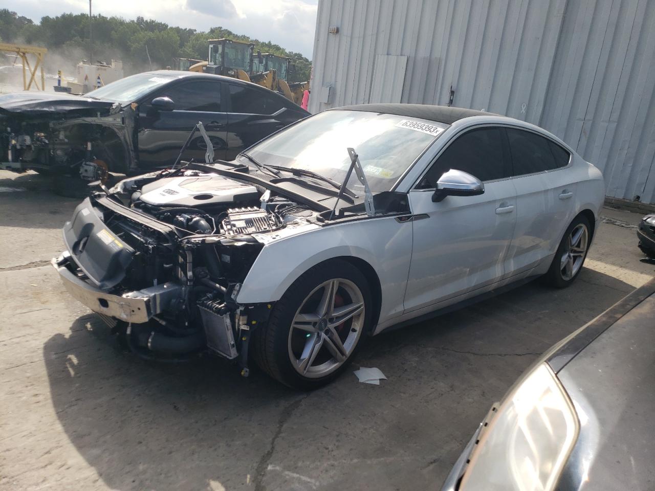 WAUB4CF53KA001770 AUDI 100CS Q WG 2019