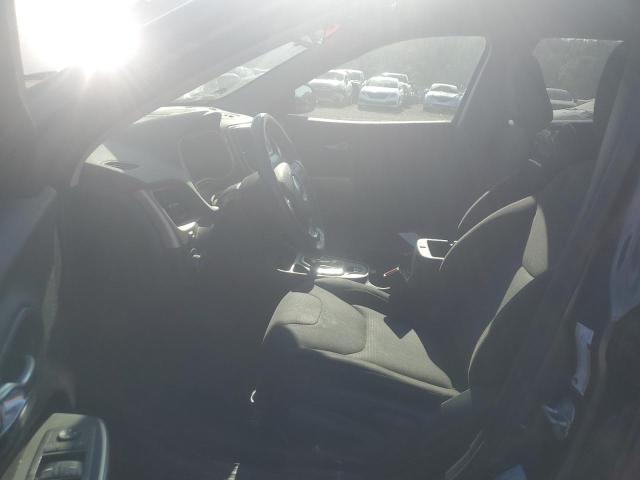 1C4PJLCB4HW607067 Jeep Cherokee Latitude