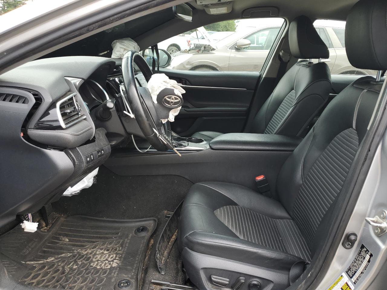 4T1B11HK9JU077036 TOYOTA CAMRY 2018