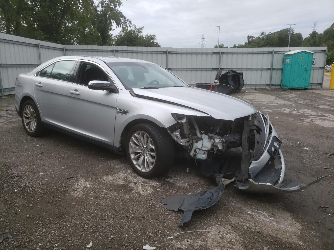 1FAHP2F89GG119096 FORD TAURUS 2016