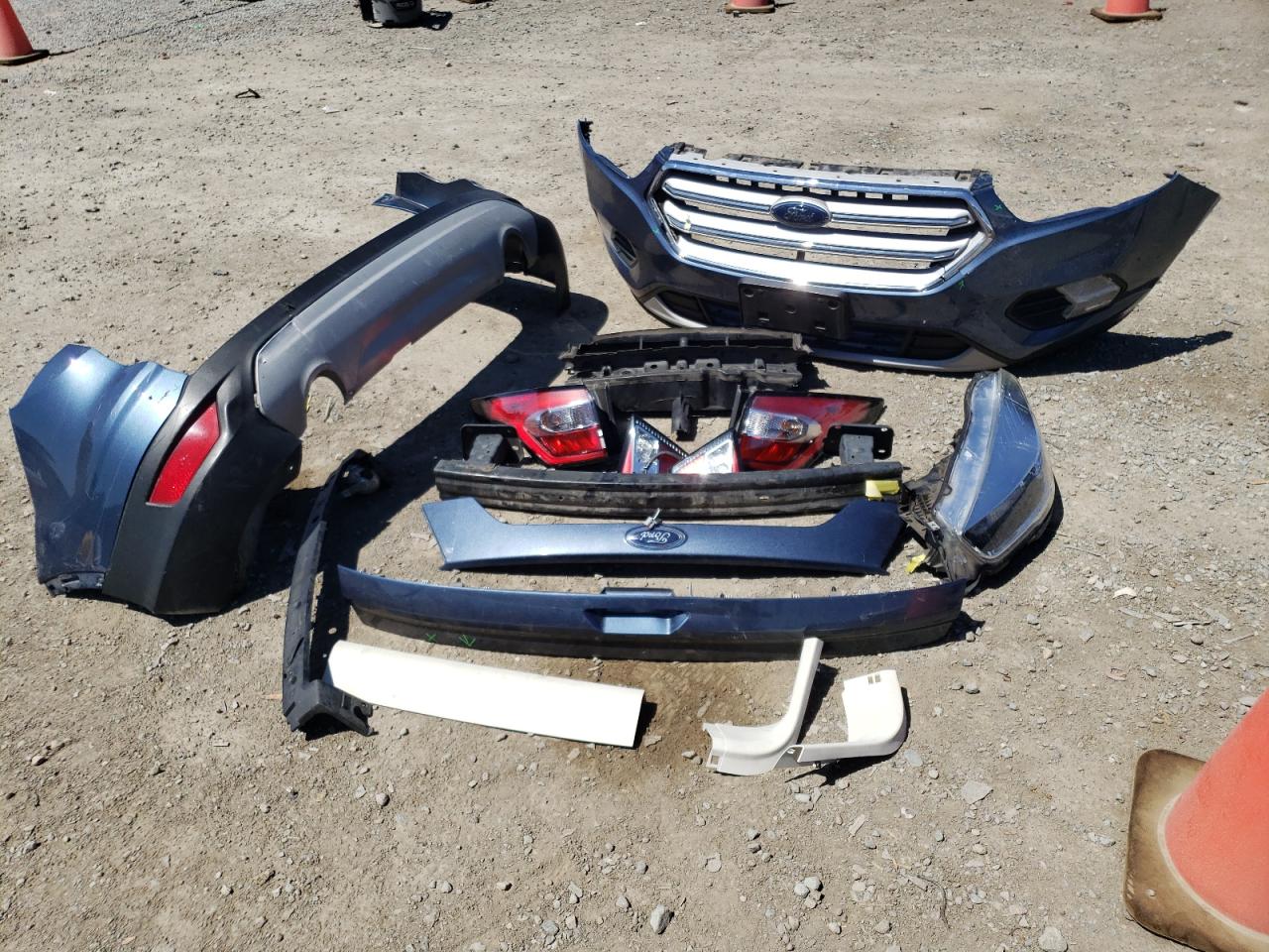1FMCU0GD7JUC07565 FORD ESCAPE 2018