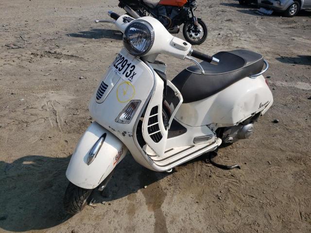 2014 VESPA GTS 300 SU - ZAPM459L4E5704467