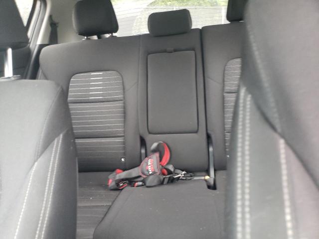KNDPMCAC8J7379948 KIA Sportage Lx