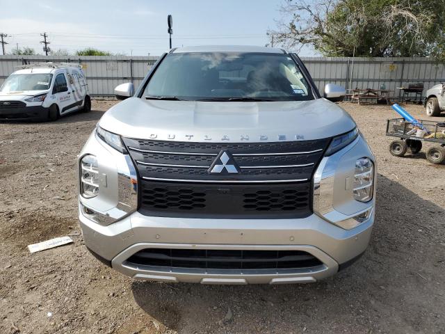 JA4J4UA82NZ006738 Mitsubishi Outlander Se