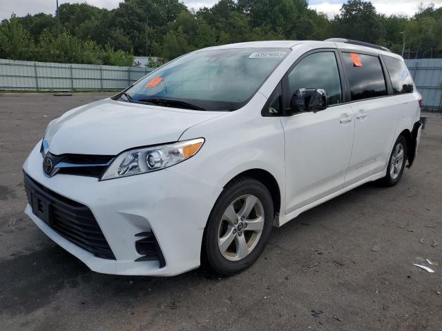 2019 Toyota Sienna LE