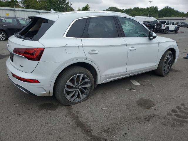 WA1BAAFYXM2132356 2021 AUDI Q5, photo no. 3