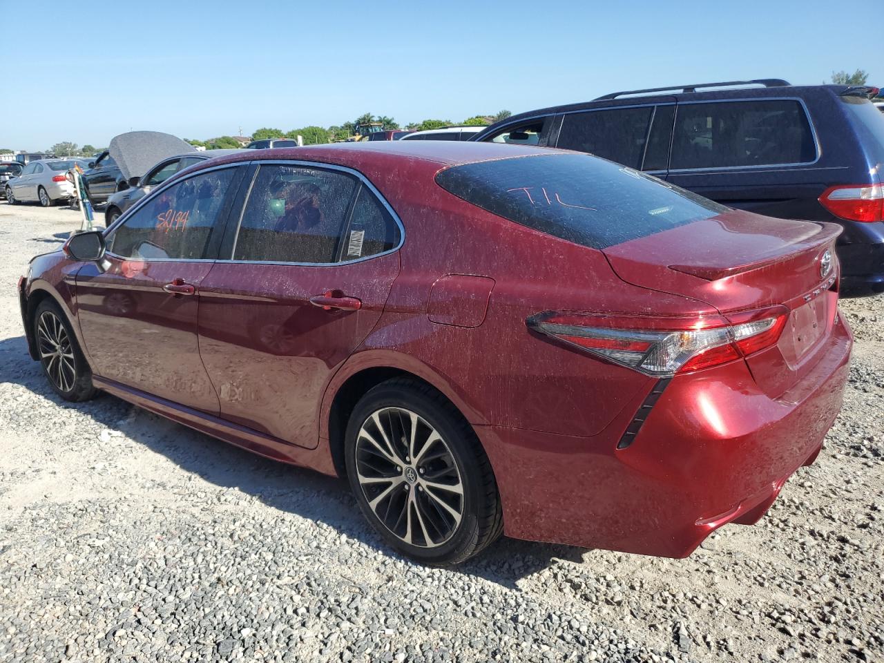 4T1B11HK4JU656497 TOYOTA CAMRY 2018